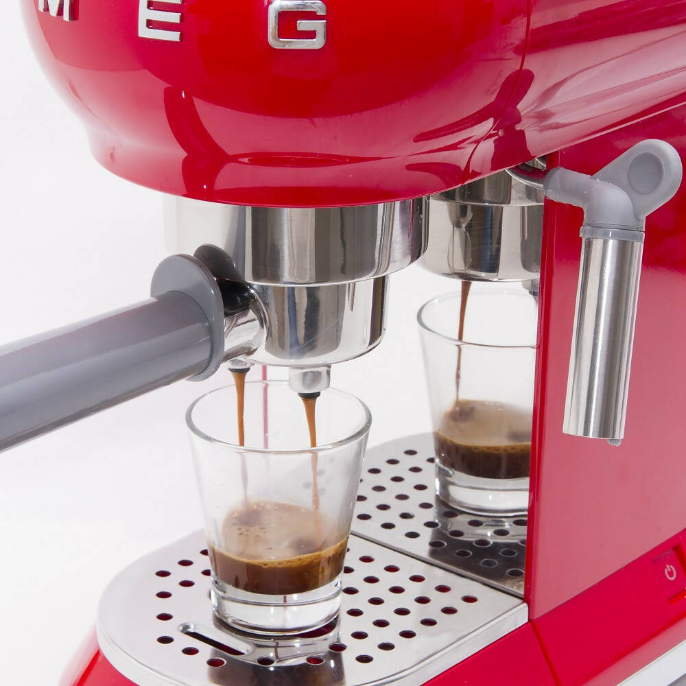 Cafetera Espresso Retro Smeg de 1 Litro
