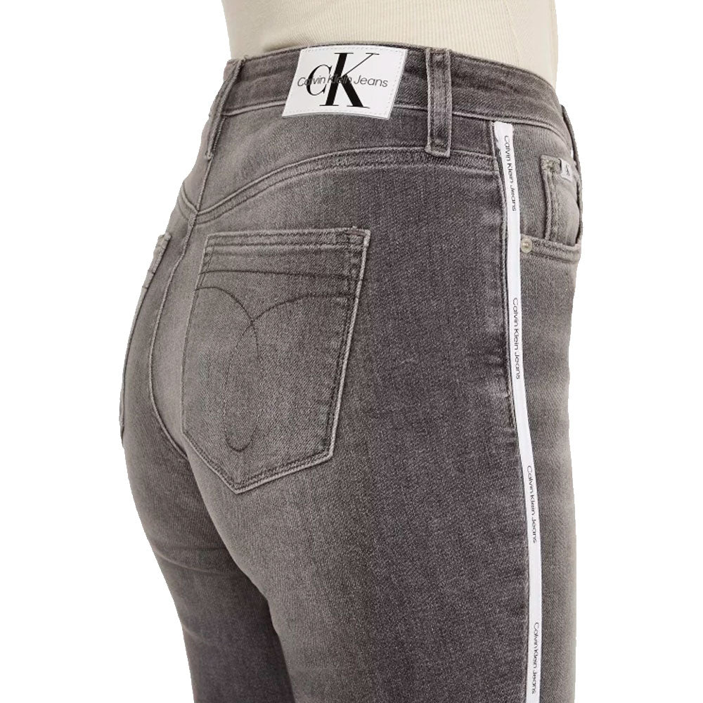 Pantalones Calvin Klein J20J2186351Bz