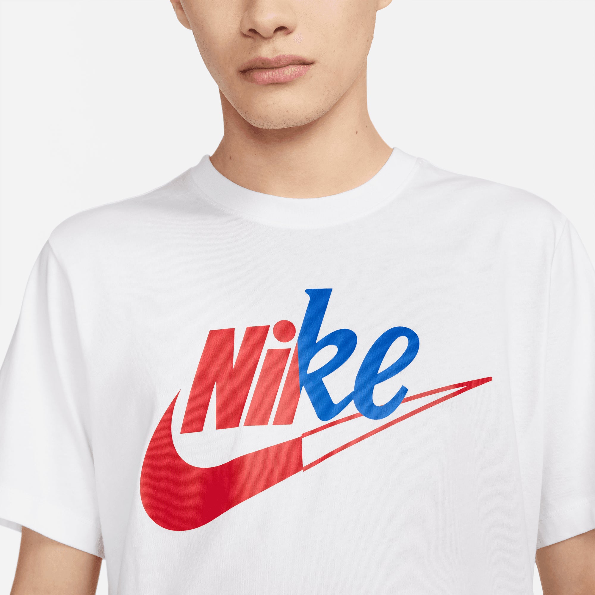 Polera Nike Color Blanco Con Cuello Redondo