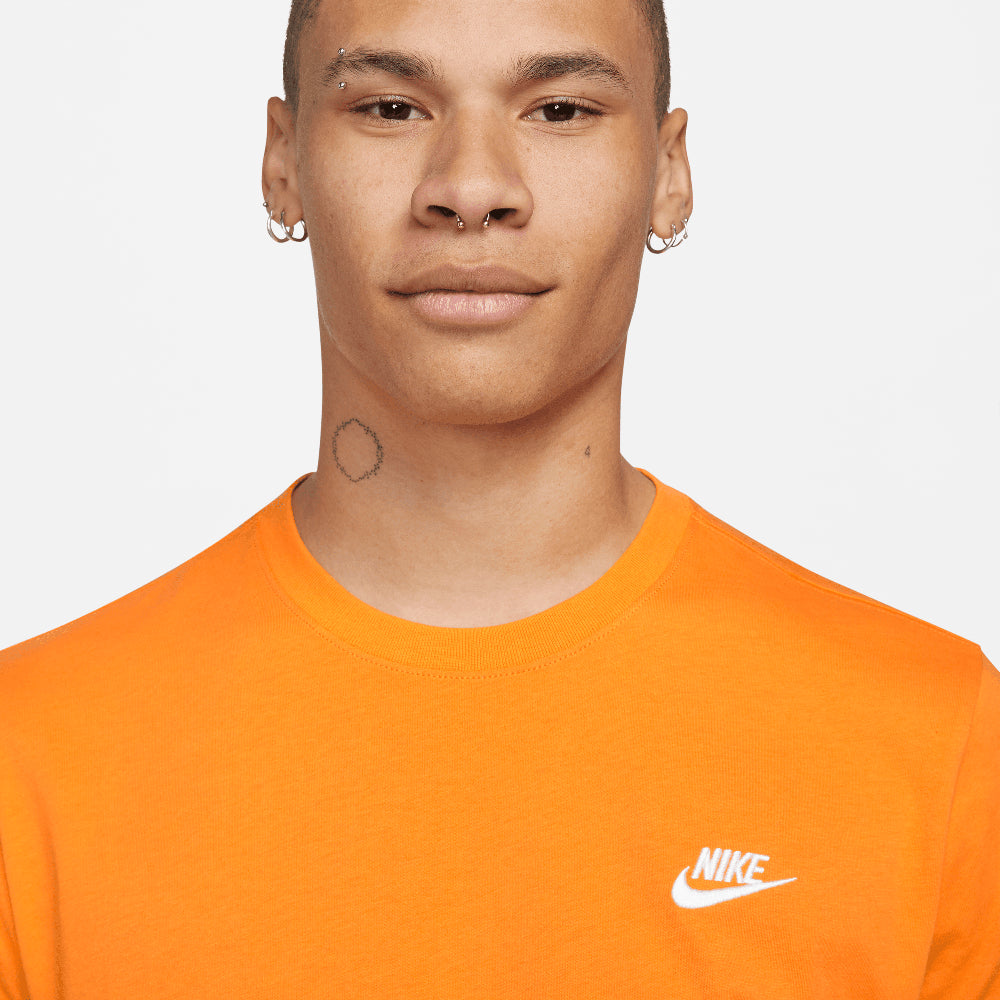 Polera Nike Club Tee Color Naranja