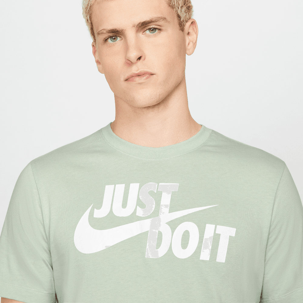 Polera Nike Swoosh Color Verde Agua