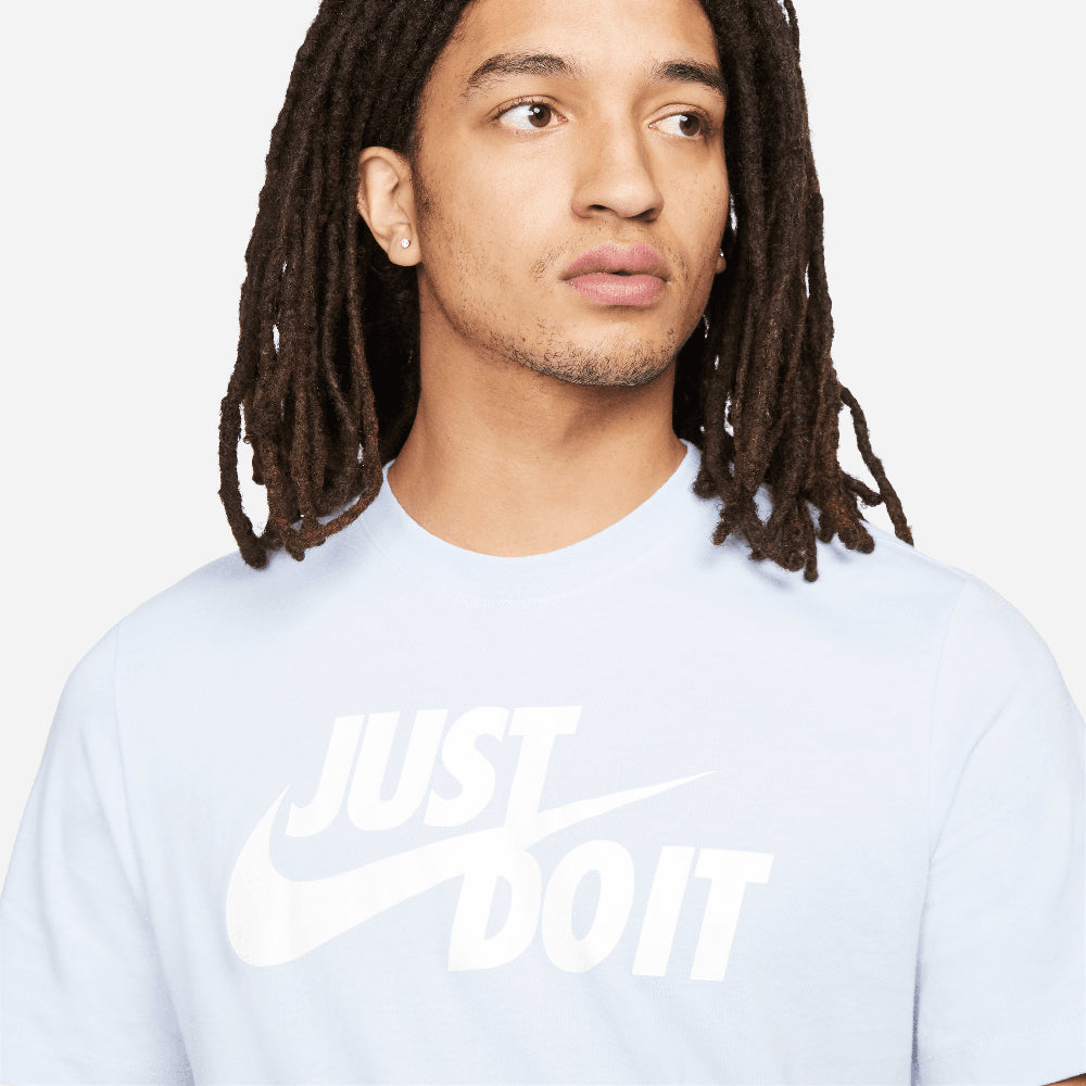 Polera Nike Tee Swoosh Color Celeste Pastel