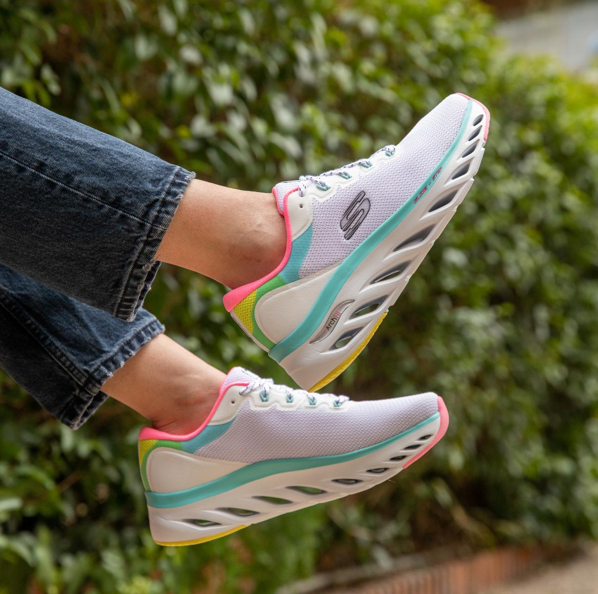 Tenis Femenino Skechers Archfitglide-Step-Highlight