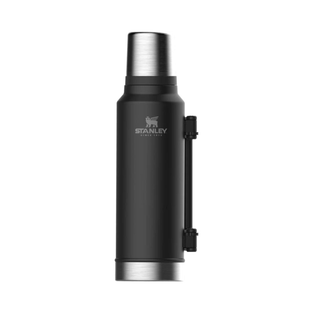 Termo Stanley  Classic 1,4 lt Negro con tapon cebador