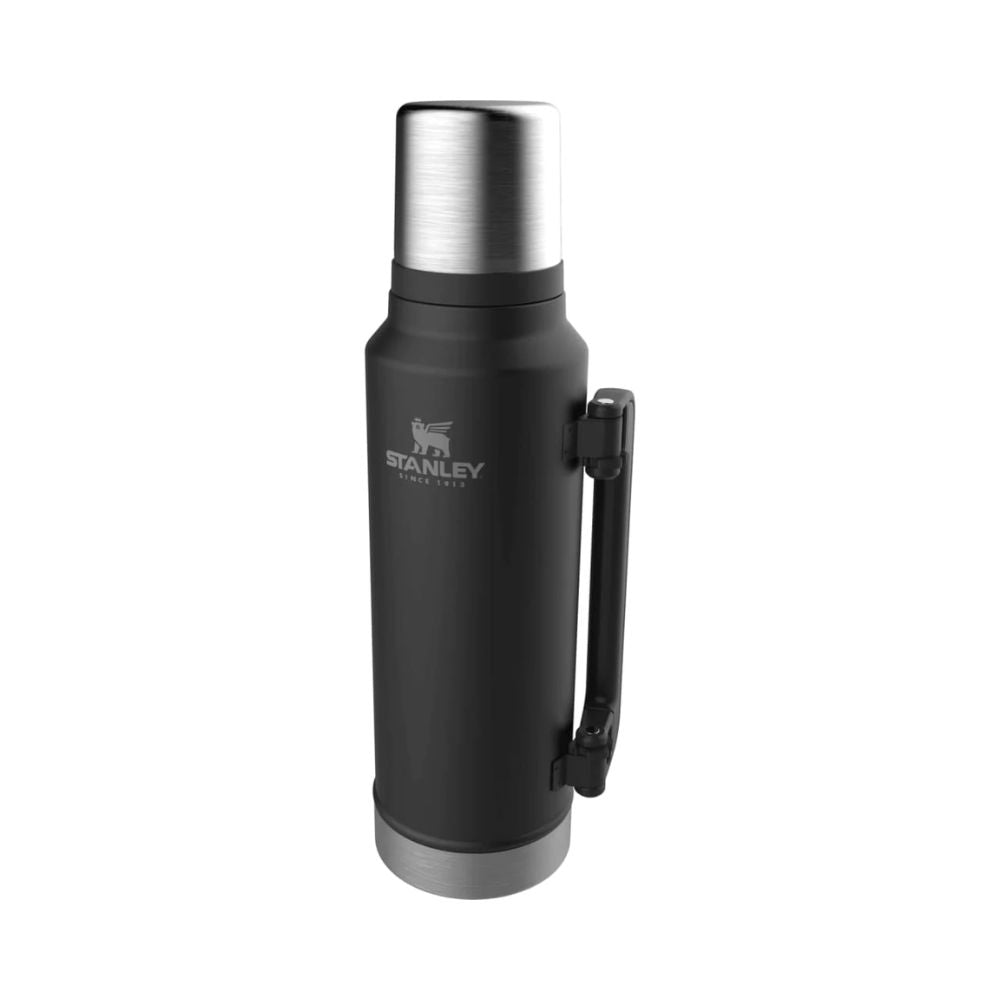 Termo Stanley  Classic 1,4 lt Negro con tapon cebador